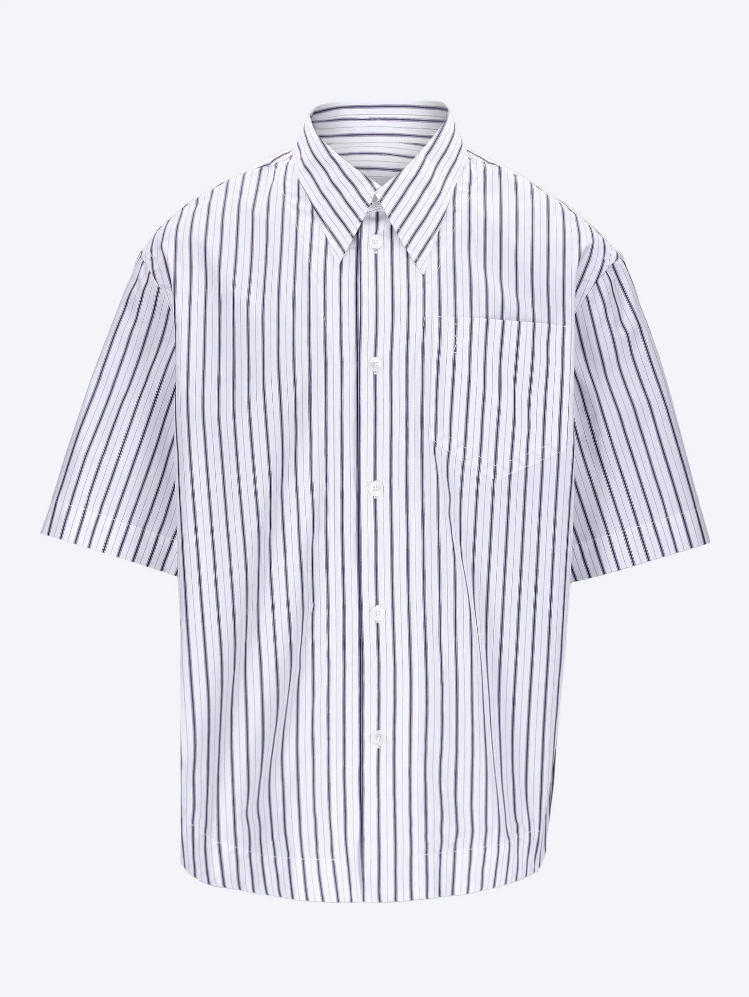 Patch pocket short sleeve wide shirt