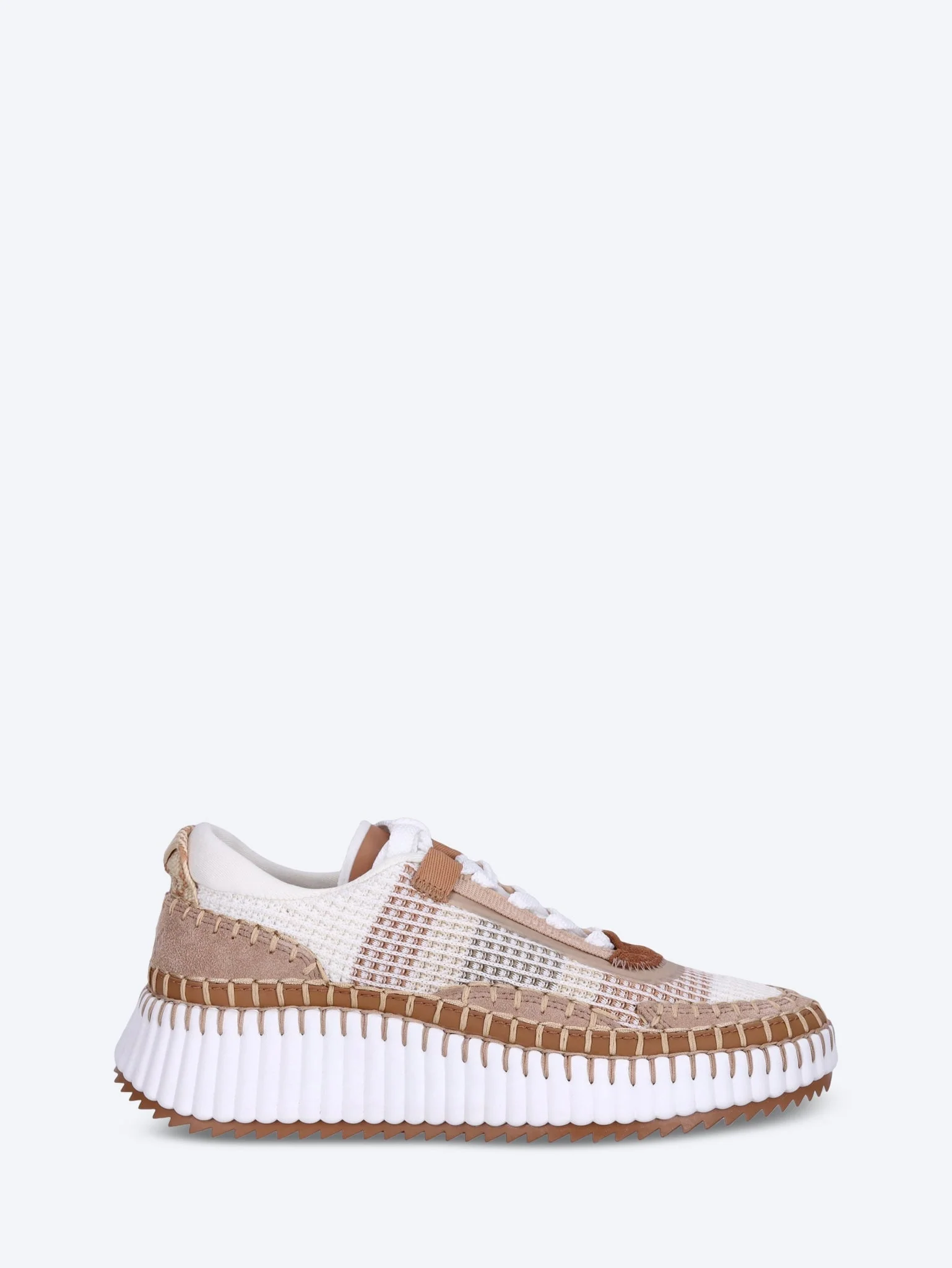 Nama sneakers