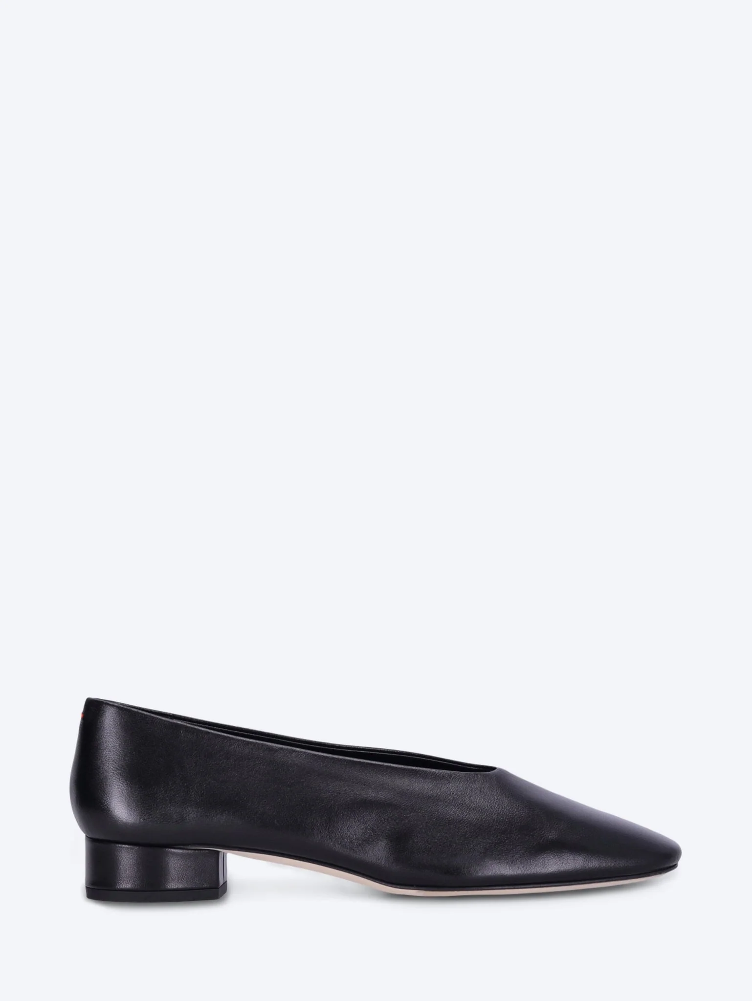 Delia ballerinas