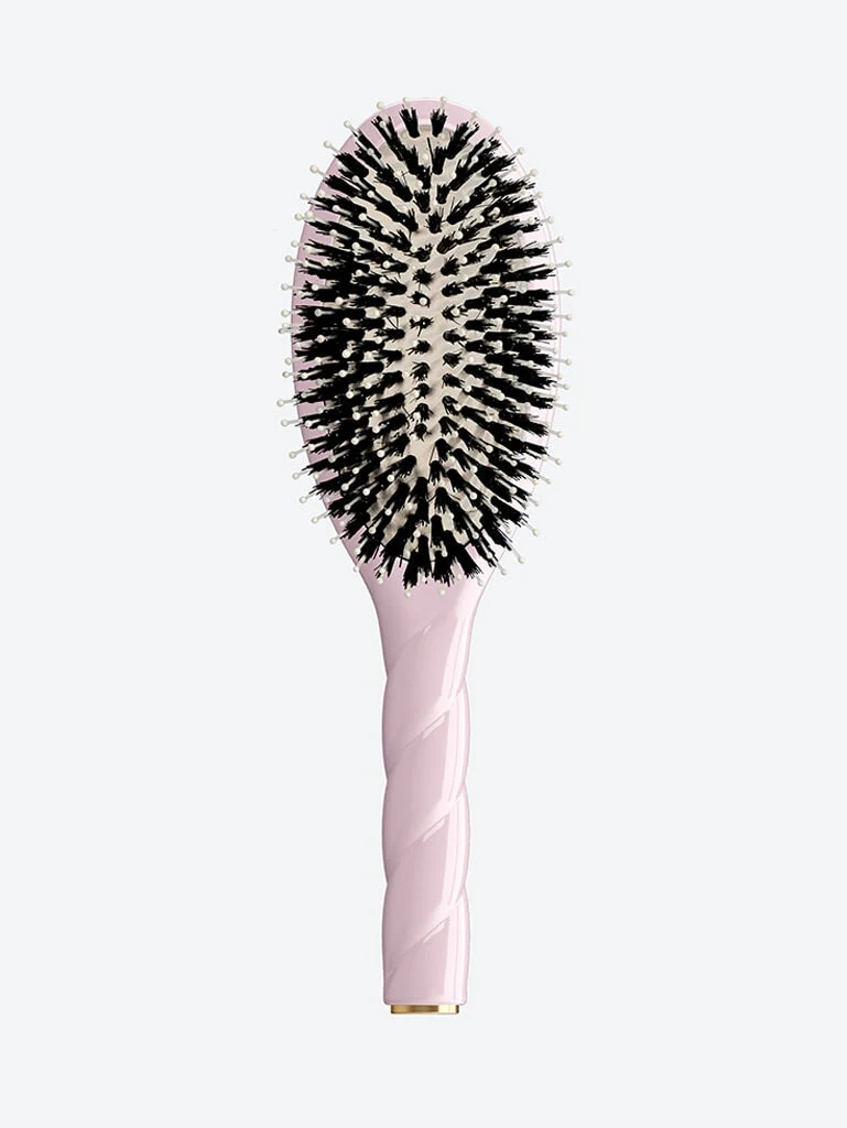 N.03 the essential soft large brush lilac pink