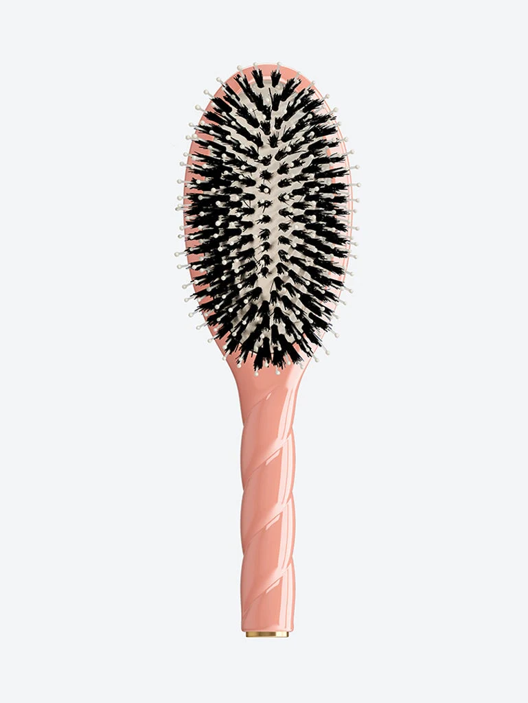 N.03 the essential soft large brush orange