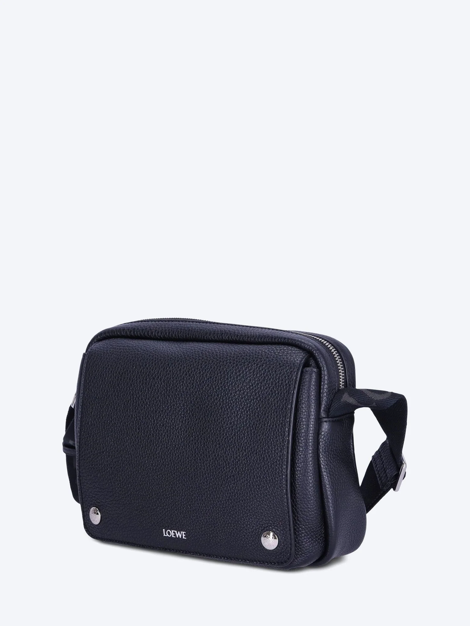 Grained leather pebble messenger medium shoulder bag - Image 2