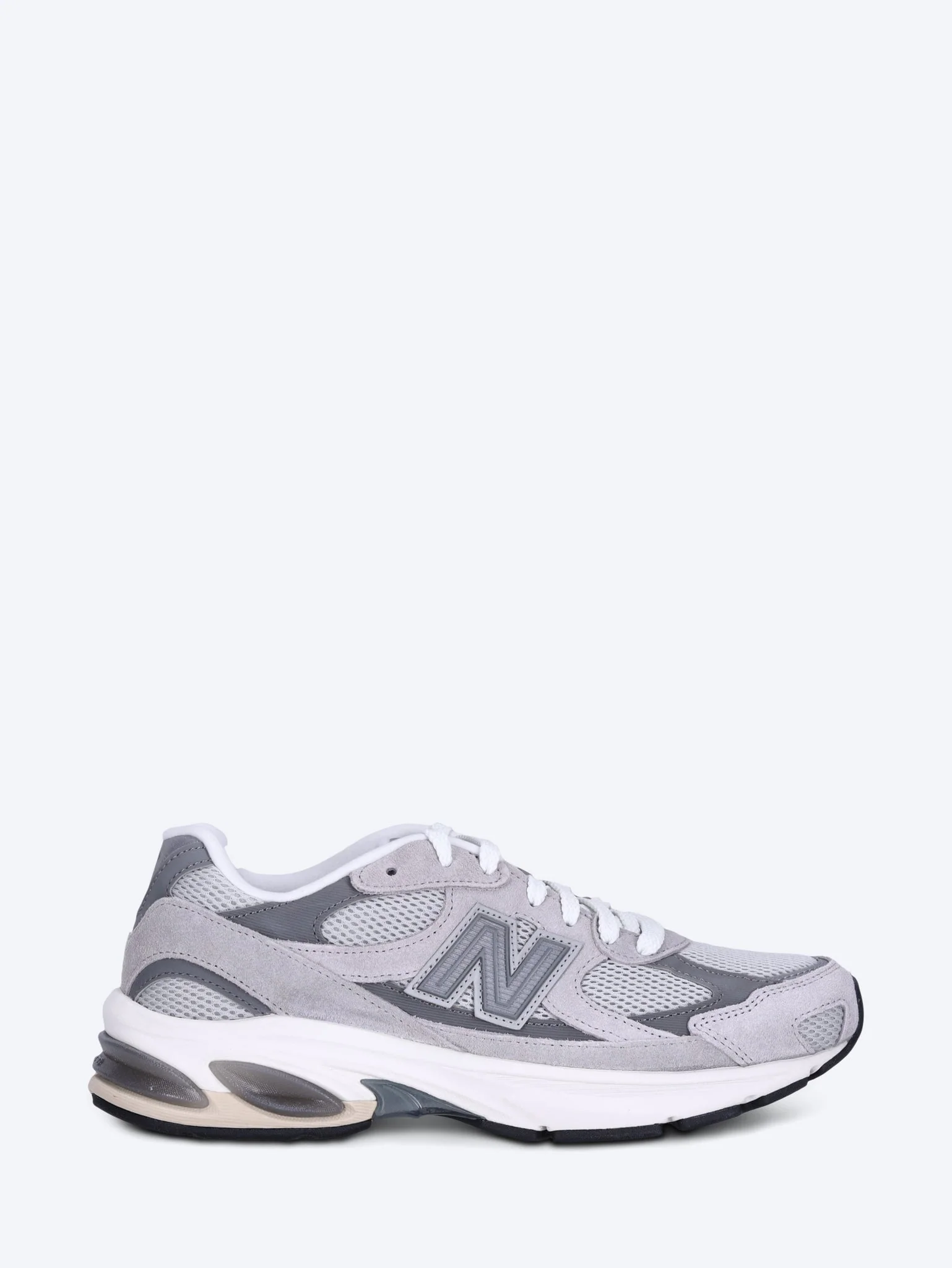 U2010v1 sneakers