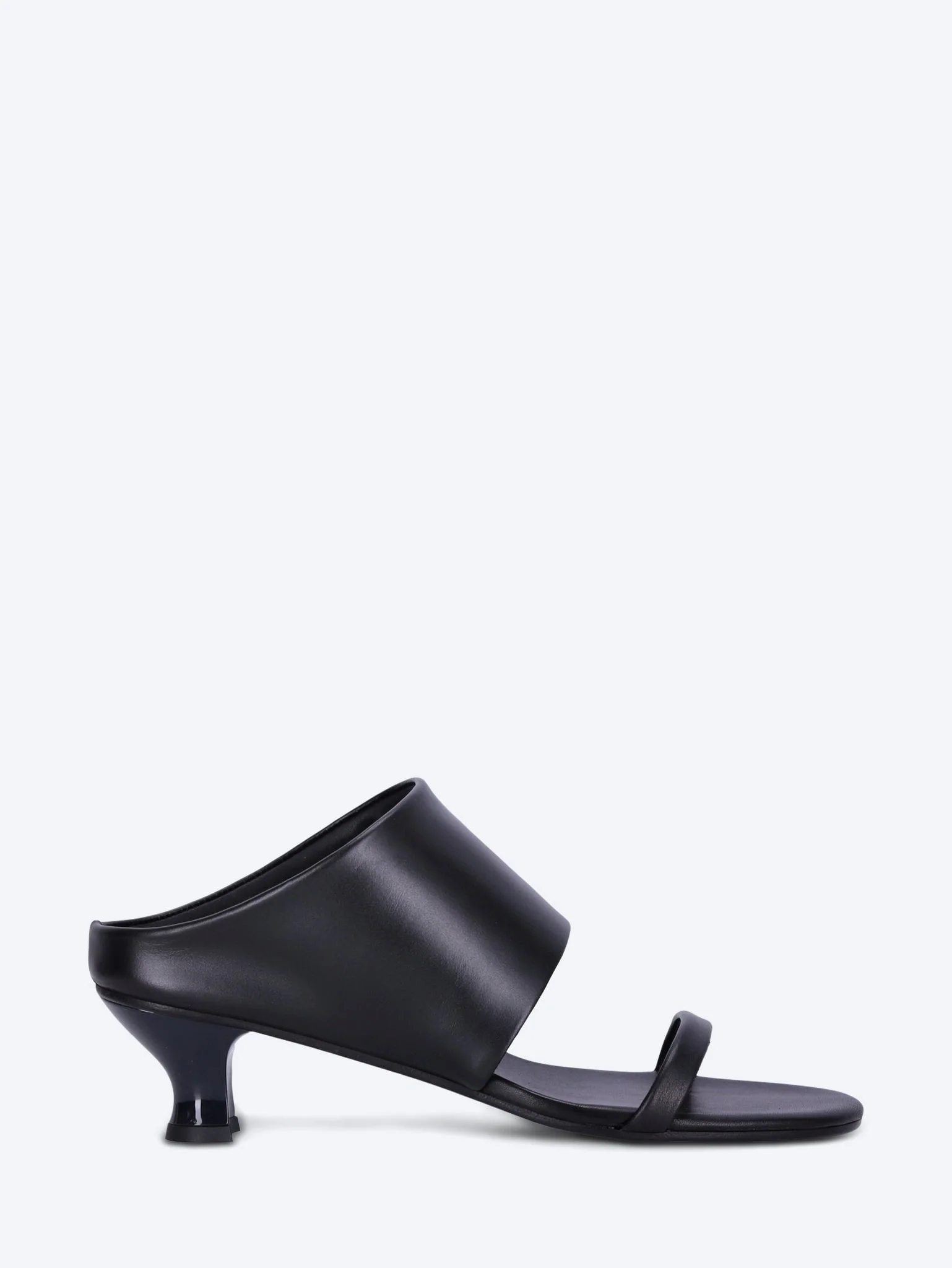 Roberta sandals