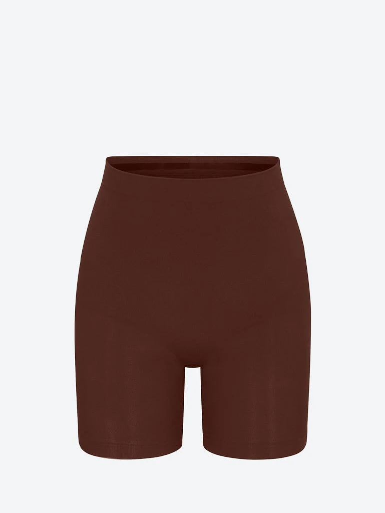 Seamless sculpt mid thigh short