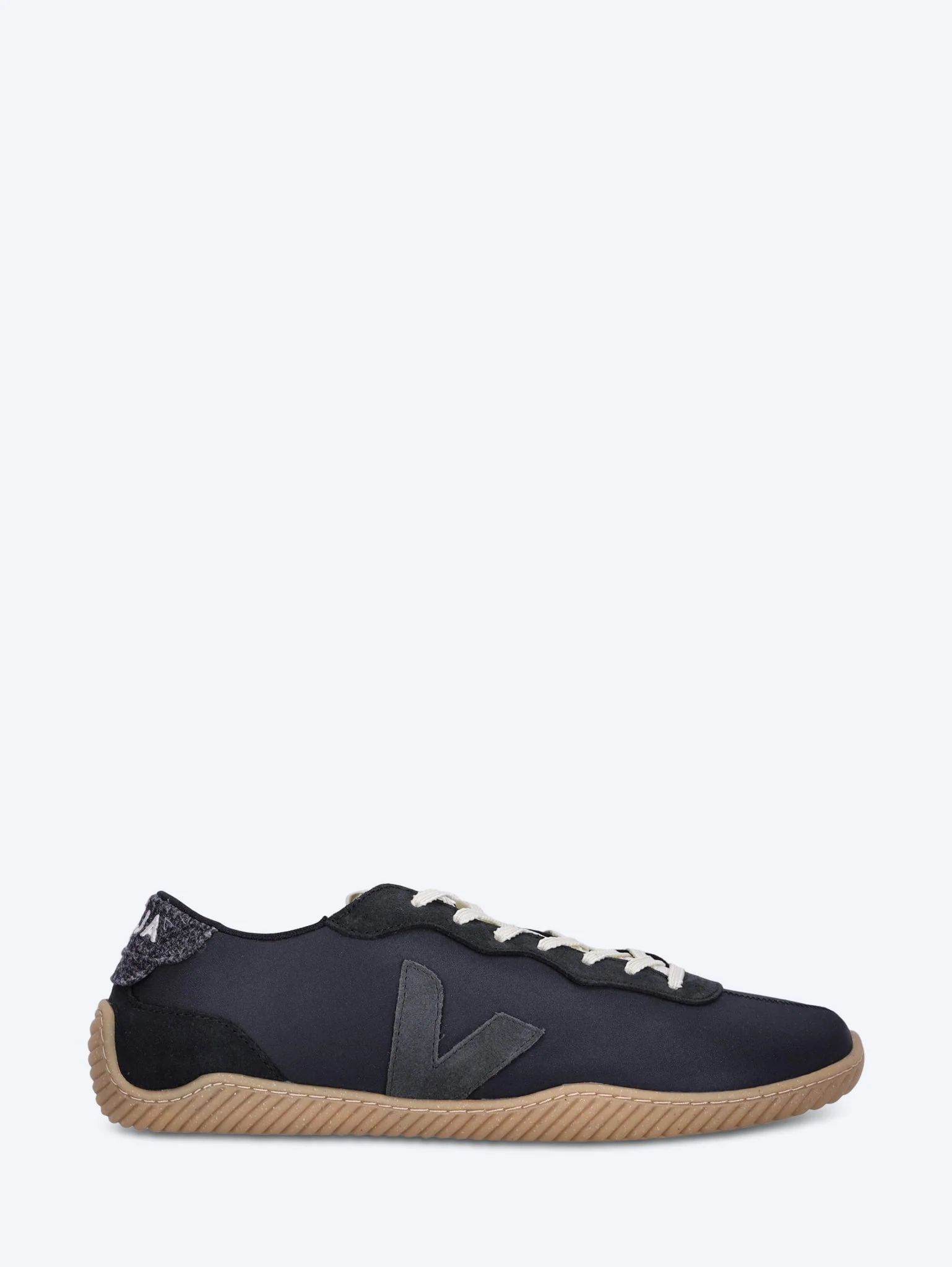 Veja x baserange jitsu sneakers